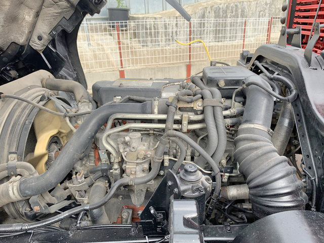 いすゞフォワードセルフクレーン4段増トン（6t・8t）[写真30]