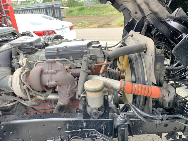 いすゞフォワードセルフクレーン4段増トン（6t・8t）[写真31]