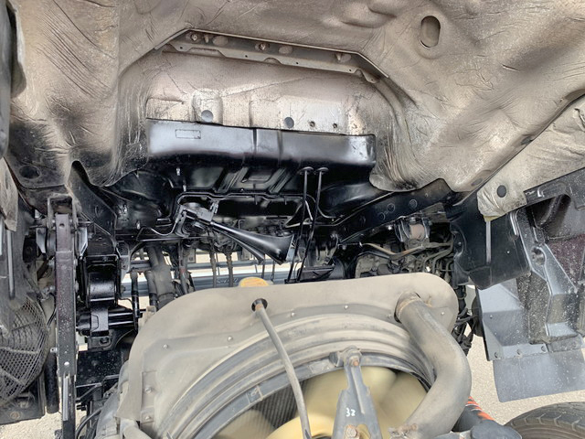 いすゞフォワードセルフクレーン4段増トン（6t・8t）[写真32]