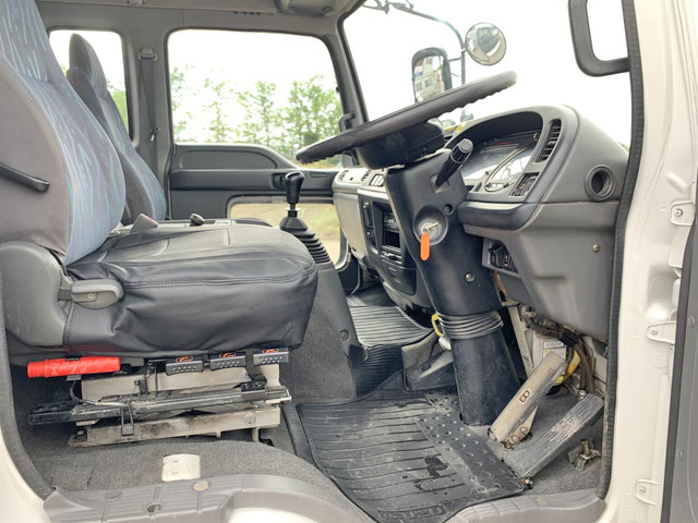 いすゞフォワードセルフクレーン4段増トン（6t・8t）[写真34]