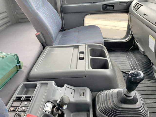 いすゞフォワードセルフクレーン4段増トン（6t・8t）[写真36]