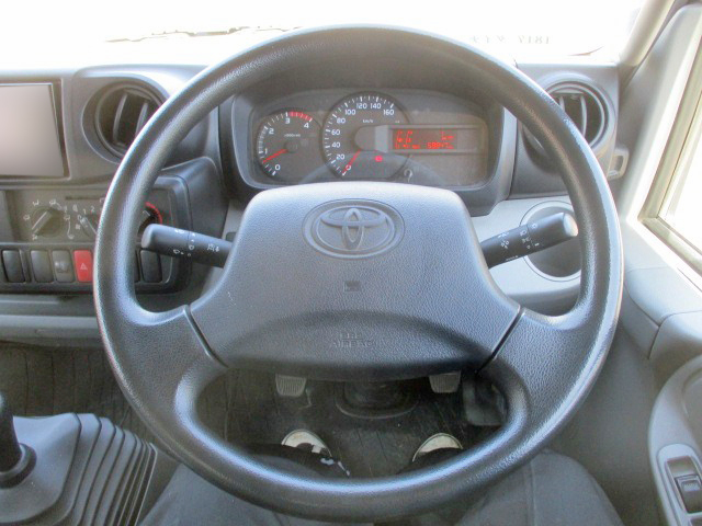 トヨタダイナパネルバン小型（2t・3t）[写真28]