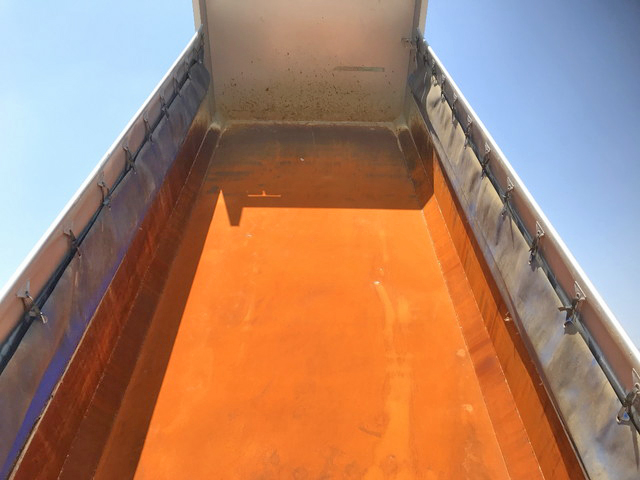 日野プロフィアダンプ大型（10t）[写真12]