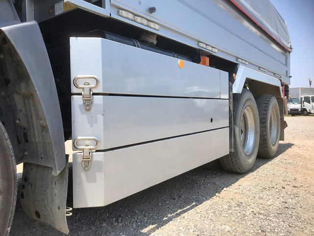 日野プロフィアダンプ大型（10t）[写真17]