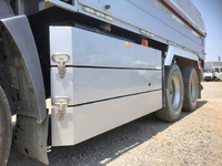 日野プロフィアダンプ大型（10t）[写真17]