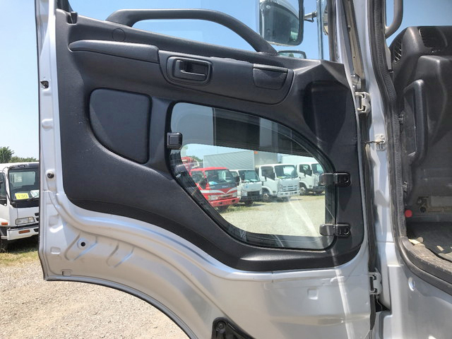 日野プロフィアダンプ大型（10t）[写真28]