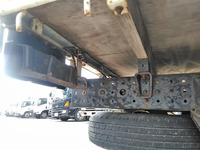 三菱ふそうキャンター平ボディ小型（2t・3t）[写真18]