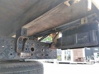 三菱ふそうキャンター平ボディ小型（2t・3t）[写真19]