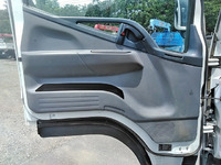 三菱ふそうキャンター平ボディ小型（2t・3t）[写真29]