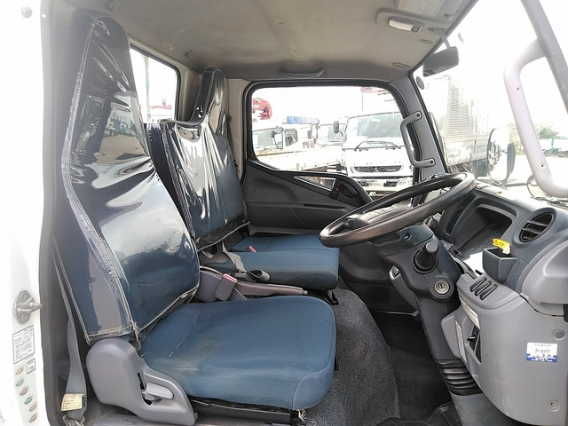 三菱ふそうキャンター平ボディ小型（2t・3t）[写真31]