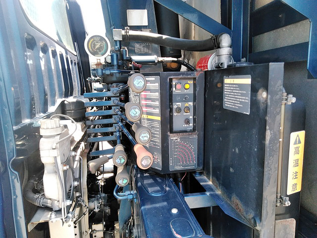 三菱ふそうファイターユニック5段増トン（6t・8t）[写真13]