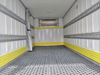 三菱ふそうキャンター冷凍車（冷蔵車）小型（2t・3t）[写真12]