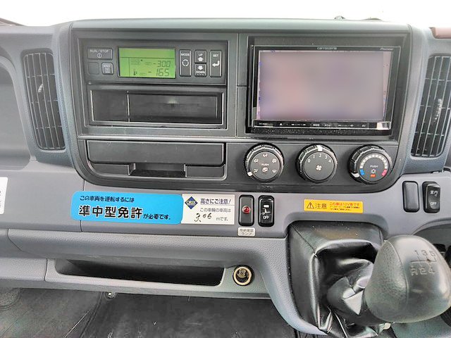 三菱ふそうキャンター冷凍車（冷蔵車）小型（2t・3t）[写真38]