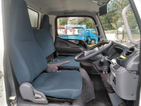 三菱ふそうキャンター冷凍車（冷蔵車）小型（2t・3t）[写真28]