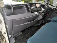 三菱ふそうキャンター冷凍車（冷蔵車）小型（2t・3t）[写真31]