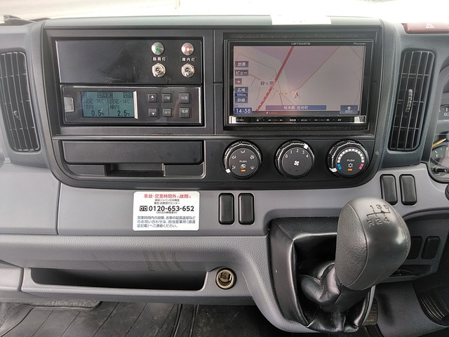 三菱ふそうキャンター冷凍車（冷蔵車）小型（2t・3t）[写真34]