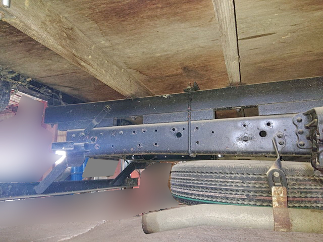 三菱ふそうキャンター平ボディ小型（2t・3t）[写真18]