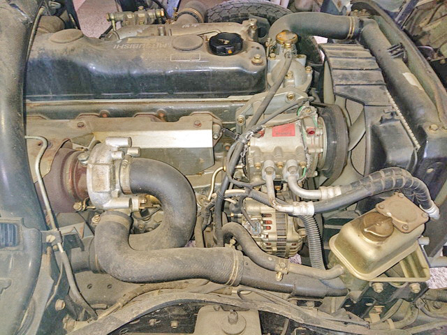 三菱ふそうキャンター平ボディ小型（2t・3t）[写真23]