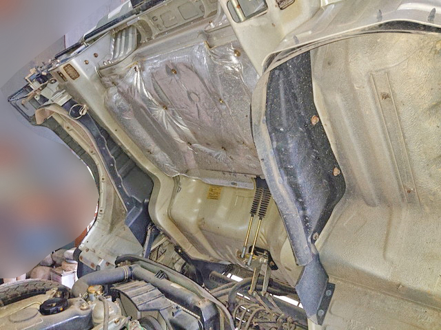 三菱ふそうキャンター平ボディ小型（2t・3t）[写真25]