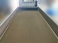 三菱ふそうキャンター平ボディ小型（2t・3t）[写真07]