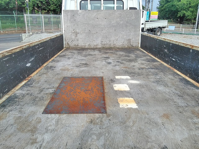 三菱ふそうキャンターダブルキャブ（Wキャブ）小型（2t・3t）[写真10]