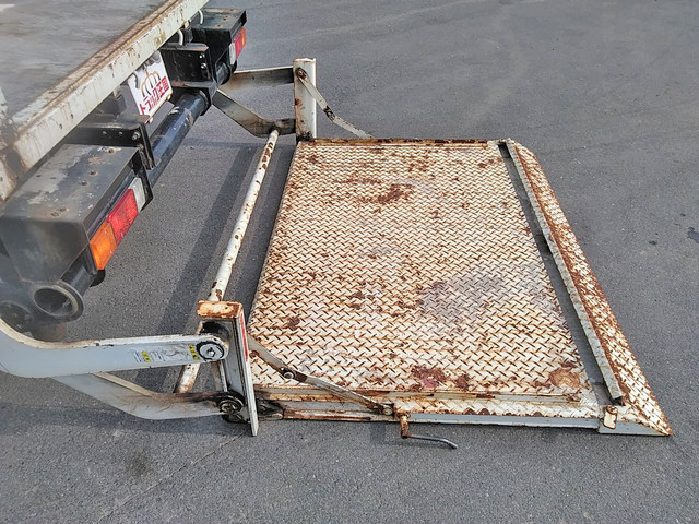 三菱ふそうキャンターダブルキャブ（Wキャブ）小型（2t・3t）[写真12]