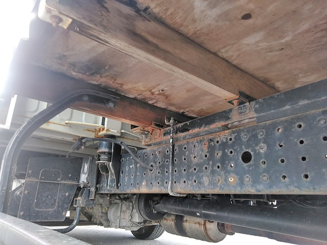 三菱ふそうキャンターダブルキャブ（Wキャブ）小型（2t・3t）[写真19]