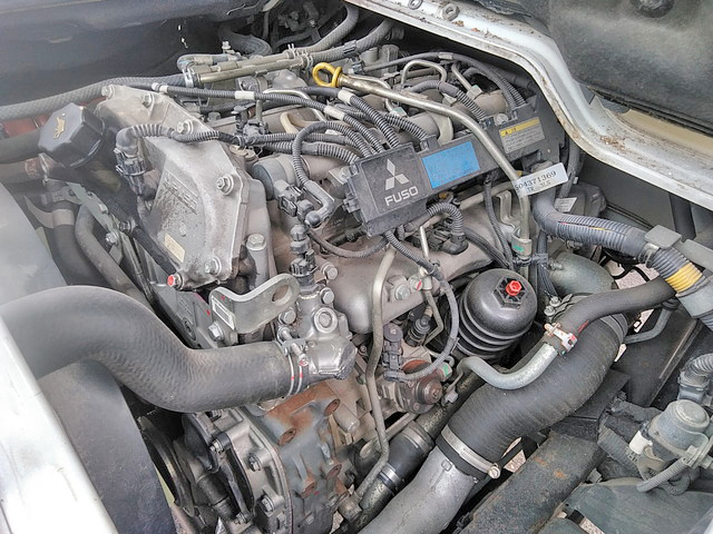 三菱ふそうキャンターダブルキャブ（Wキャブ）小型（2t・3t）[写真23]