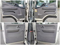 三菱ふそうキャンターダブルキャブ（Wキャブ）小型（2t・3t）[写真25]