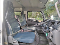 三菱ふそうキャンターダブルキャブ（Wキャブ）小型（2t・3t）[写真26]