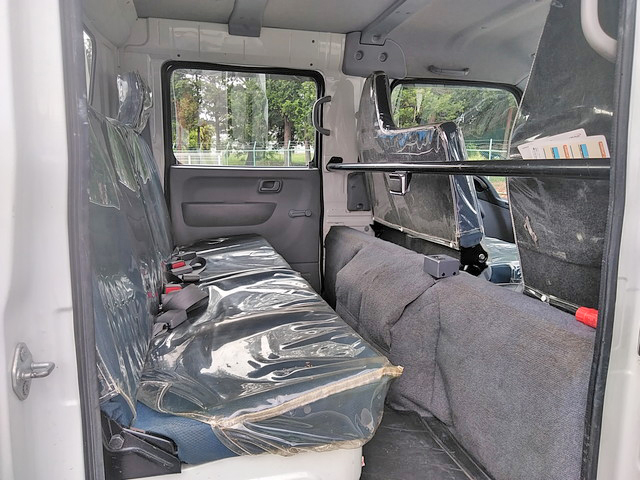 三菱ふそうキャンターダブルキャブ（Wキャブ）小型（2t・3t）[写真32]