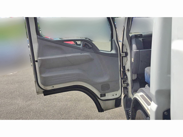 三菱ふそうキャンターパッカー車（塵芥車）小型（2t・3t）[写真19]