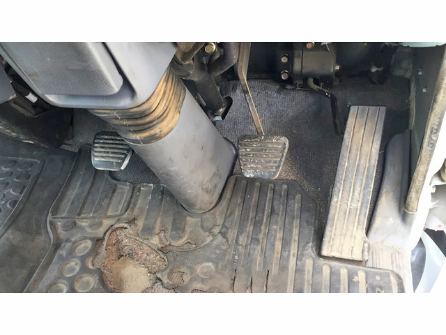 三菱ふそうキャンターパッカー車（塵芥車）小型（2t・3t）[写真23]