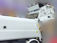 三菱ふそうキャンターパッカー車（塵芥車）小型（2t・3t）[写真04]