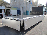 三菱ふそうファイターアルミブロック中型（4t）[写真13]