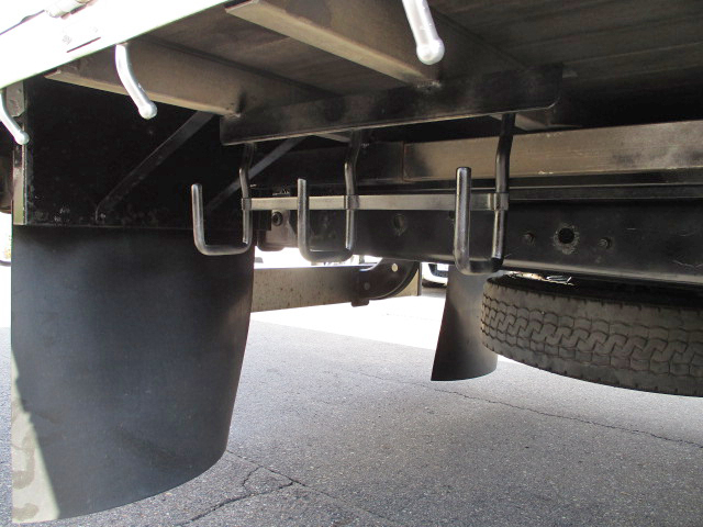 三菱ふそうファイターアルミブロック中型（4t）[写真20]