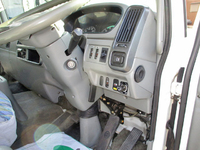 三菱ふそうファイターアルミブロック中型（4t）[写真38]