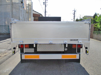 三菱ふそうファイターアルミブロック中型（4t）[写真08]