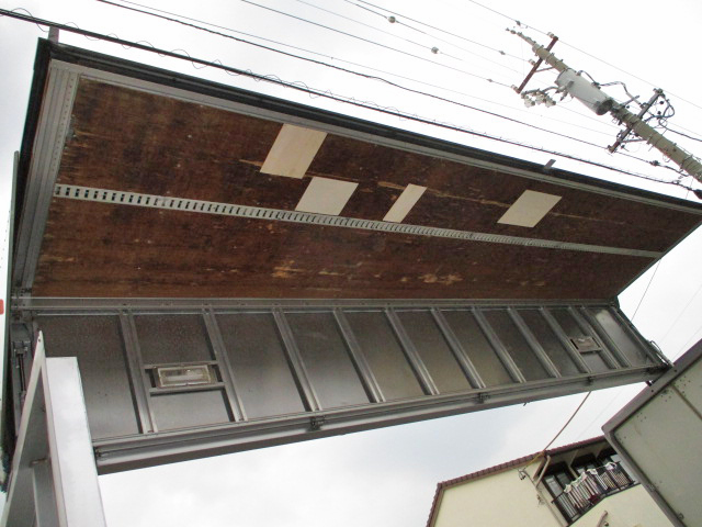 日野レンジャーアルミウイング中型（4t）[写真19]