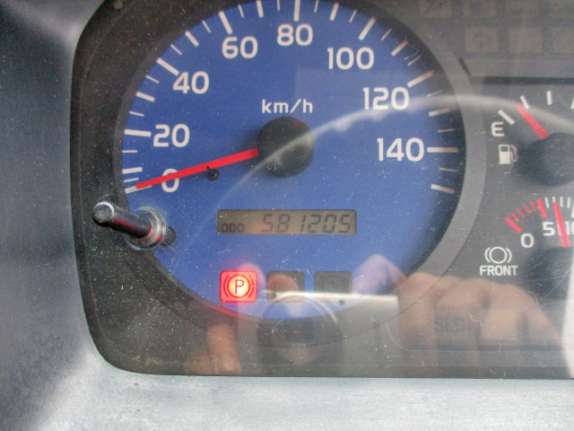 日野レンジャーアルミウイング中型（4t）[写真38]