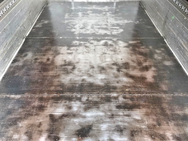 三菱ふそうファイターアルミウイング中型（4t）[写真17]