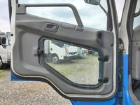 三菱ふそうファイターアルミウイング中型（4t）[写真31]