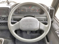 三菱ふそうファイターアルミウイング中型（4t）[写真36]