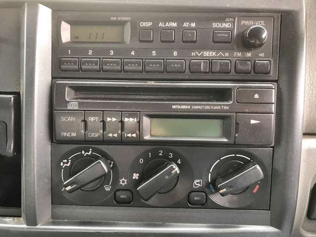 三菱ふそうファイターアルミウイング中型（4t）[写真37]