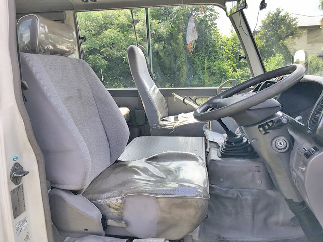 トヨタコースターマイクロバス[写真14]