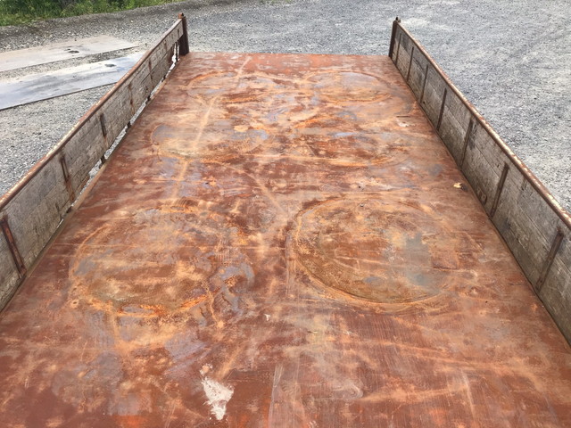 日野レンジャー平ボディ増トン（6t・8t）[写真14]