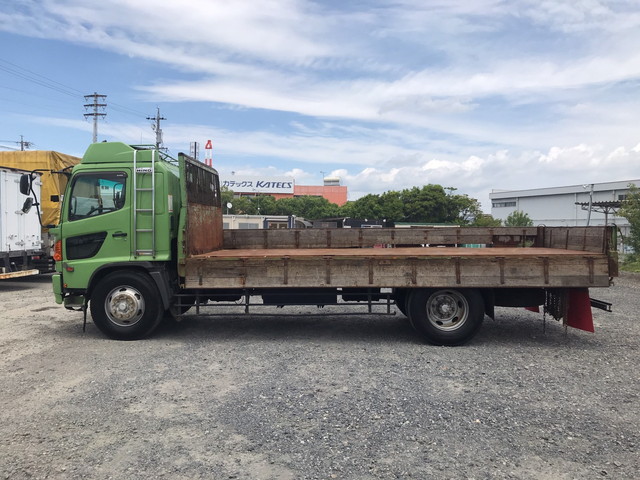 日野レンジャー平ボディ増トン（6t・8t）[写真06]