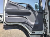 三菱ふそうキャンターアルミブロック小型（2t・3t）[写真29]