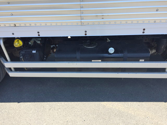 三菱ふそうキャンターアルミバン小型（2t・3t）[写真21]