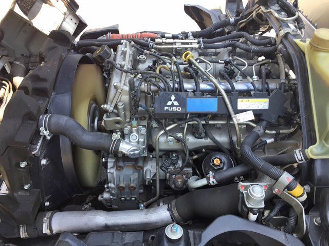 三菱ふそうキャンターアルミバン小型（2t・3t）[写真27]